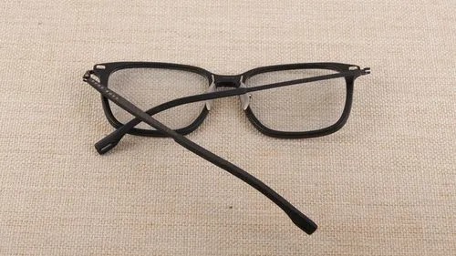 How to adjust plastic glasses frames?